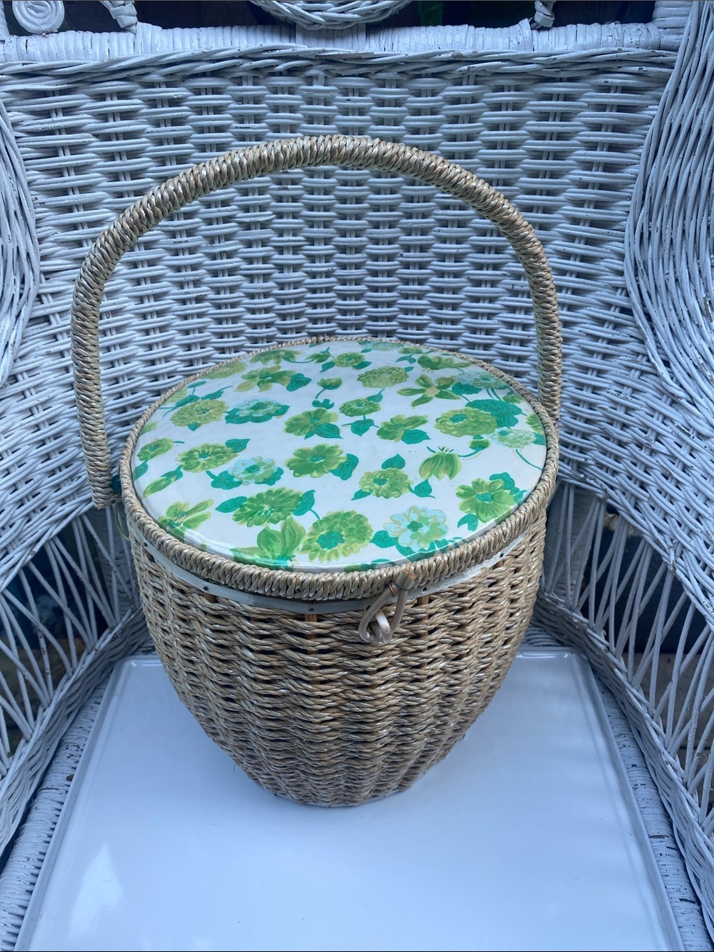 Vintage Dritz woven wicker sewing basket